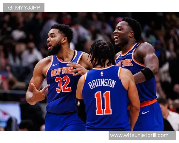 勇士与尼克斯激战回顾：2016年2月1日的篮球盛宴与精彩瞬间